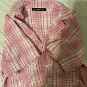 Cute plaid pink button down shirt!